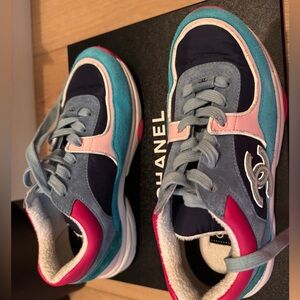 CHANEL Navy Turquoise Black Accented Sneakers Box Label
